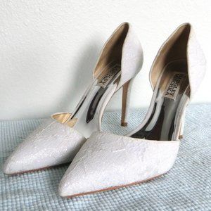 Badgley Mischka white sparkle glitter heels size 6 with lace detail